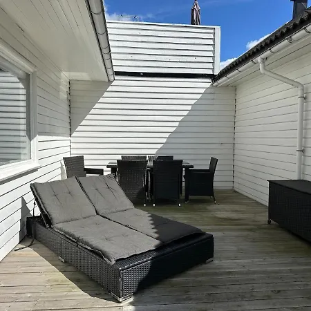 Sunny & Spacious In Lund, Ideal For Summer Trips * קריסטיאנסאנד