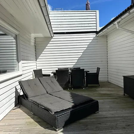 דירה Sunny & Spacious In Lund, Ideal For Summer Trips