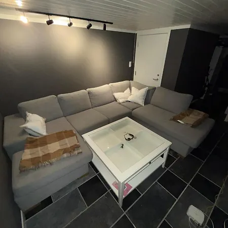 Sunny & Spacious In Lund, Ideal For Summer Trips * קריסטיאנסאנד