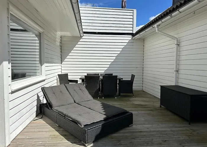 Sunny & Spacious In Lund, Ideal For Summer Trips * Kristiansand